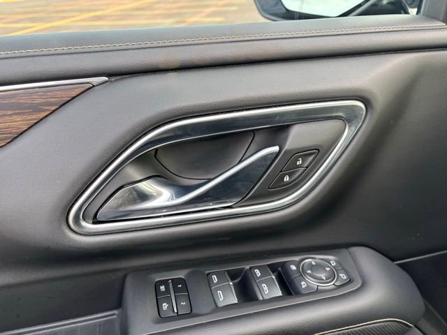 Used 2021 Chevrolet Tahoe Premier w/ Premium Package image 7