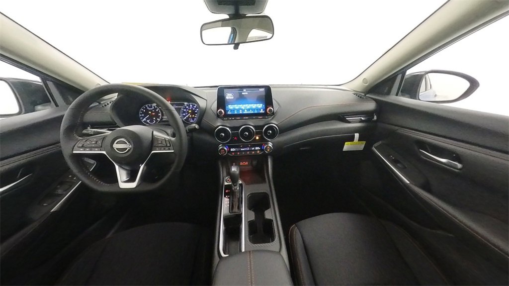 New 2025 Nissan Sentra SR w/ Midnight Edition image 22