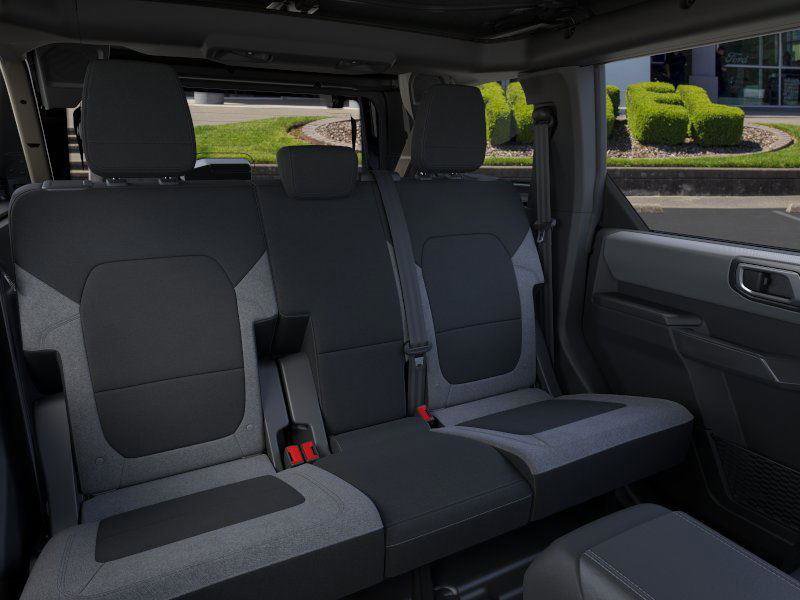 Used 2025 Ford Bronco Big Bend image 11