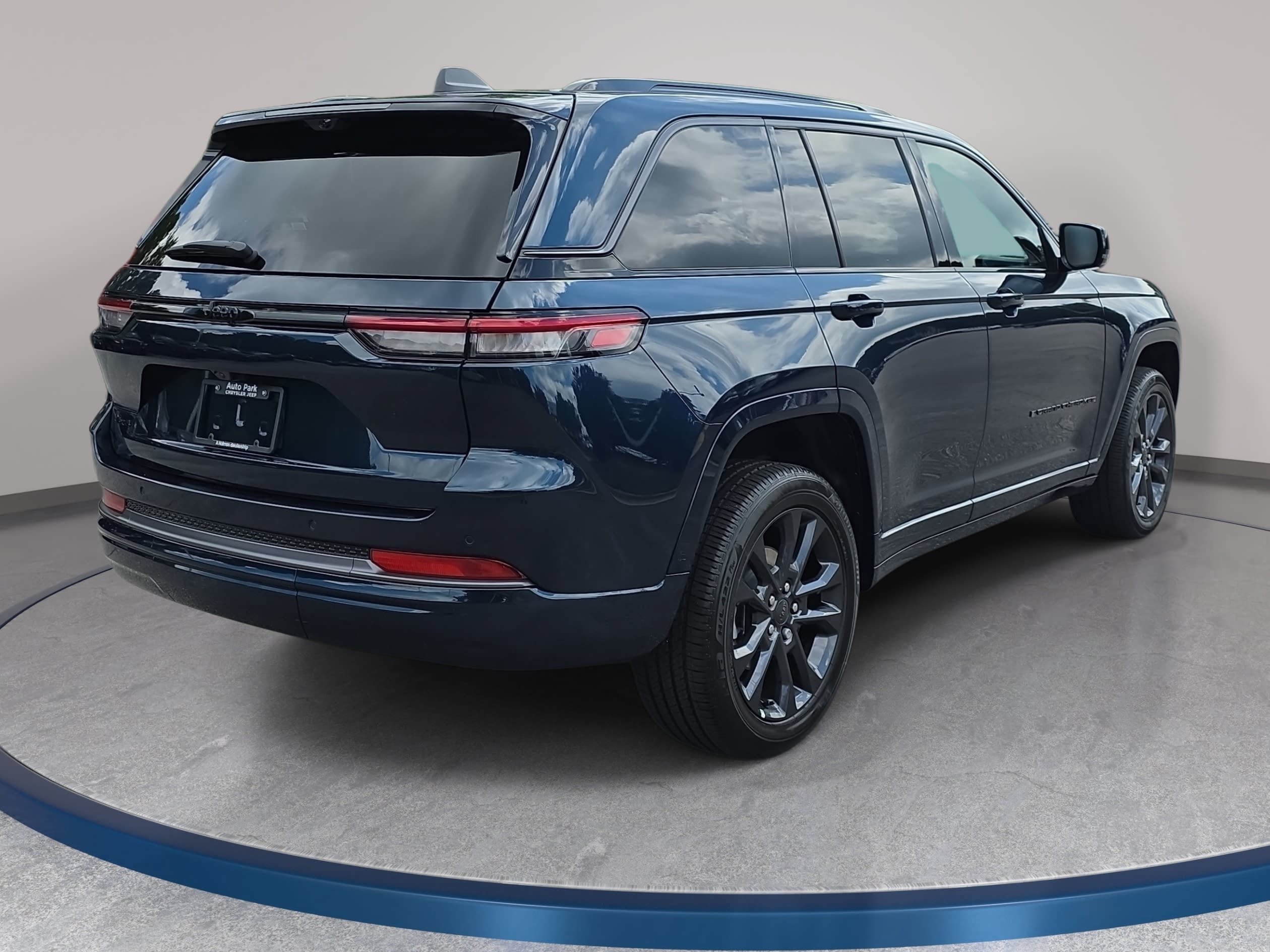New 2026 Jeep Grand Cherokee Limited AWD/4WD image 5