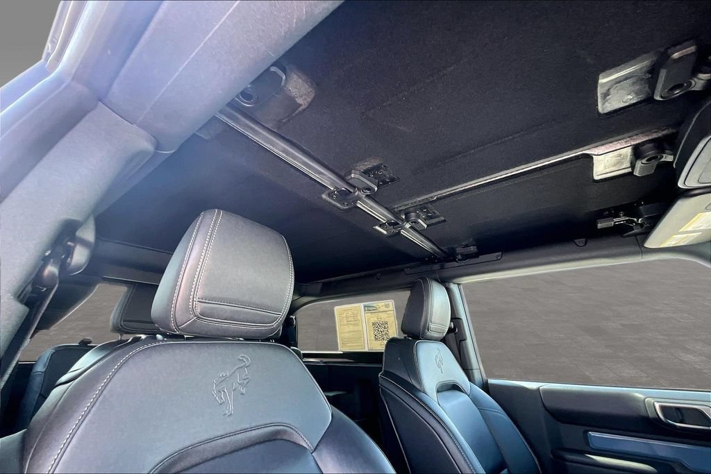Used 2025 Ford Bronco Badlands AWD/4WD image 11