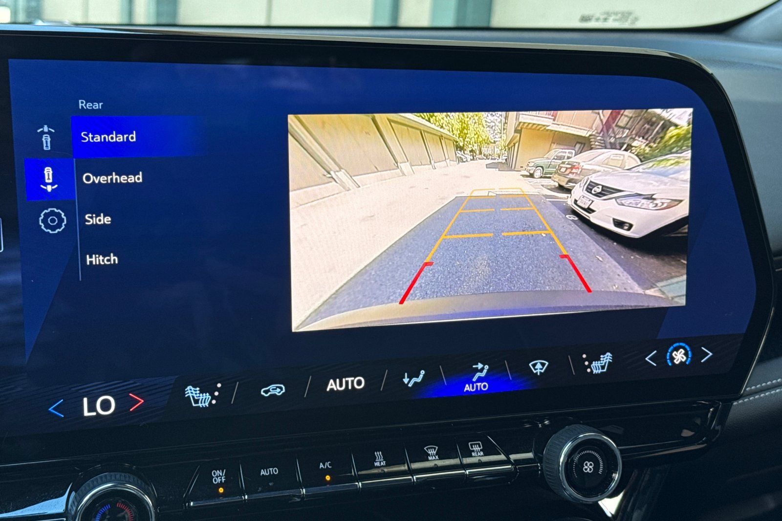Used 2024 Chevrolet Blazer EV LT AWD/4WD image 27