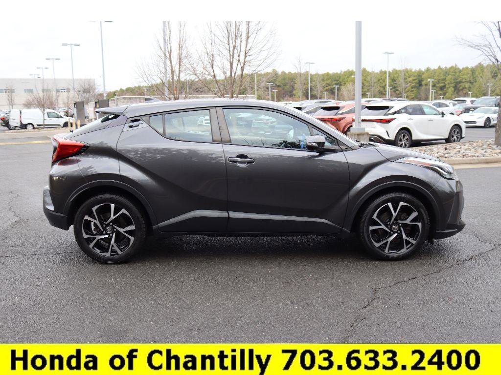 Used 2021 Toyota C-HR XLE image 8