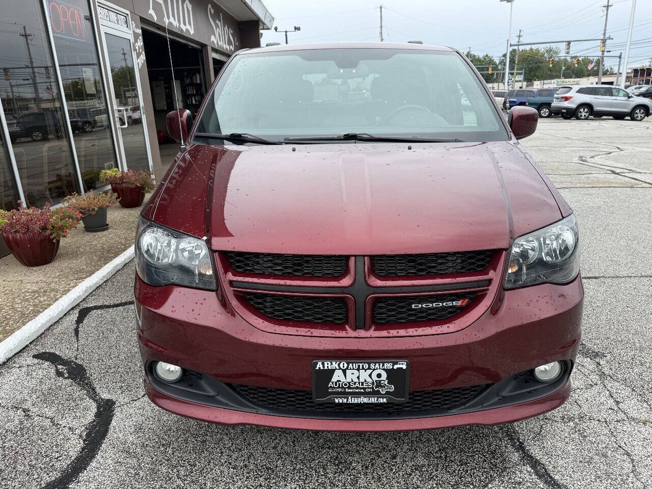 Used 2019 Dodge Grand Caravan GT FWD image 3