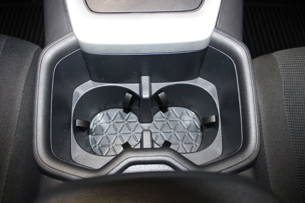 Used 2025 Toyota RAV4 LE AWD/4WD image 17