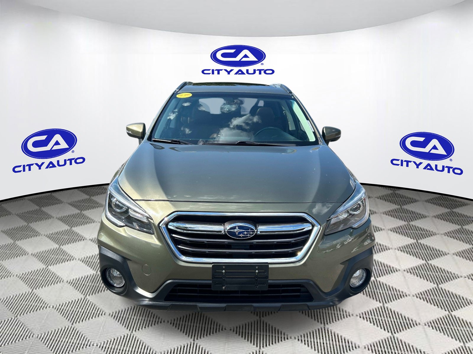 Used 2018 Subaru Outback 2.5i Touring AWD/4WD image 10