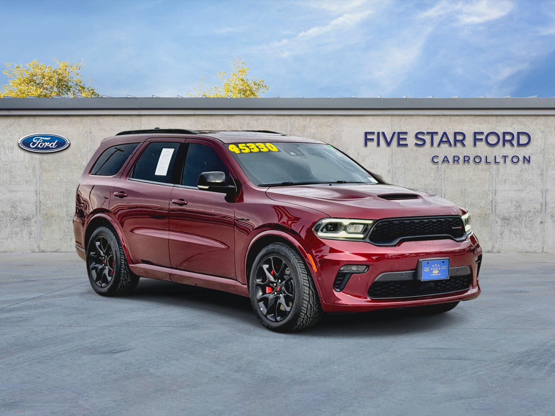 Used 2023 Dodge Durango R/T w/ Tow 'N Go Package AWD/4WD image 1