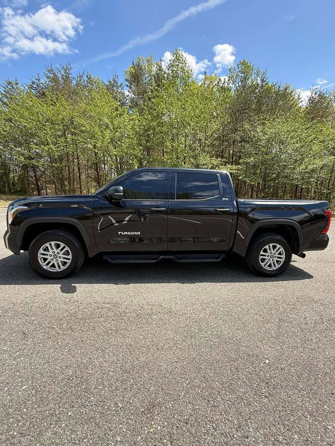 Used 2024 Toyota Tundra SR5 w/ SR5 Convenience Package AWD/4WD image 7