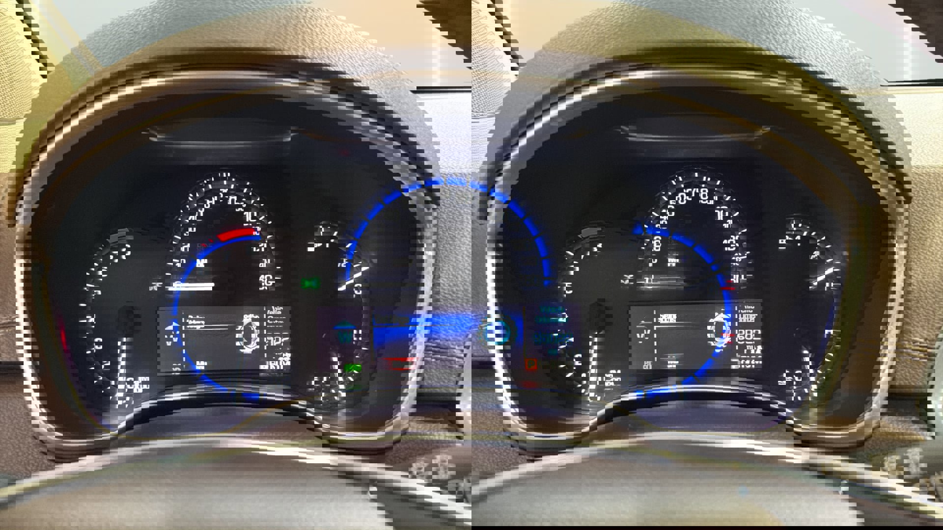 Used 2015 Cadillac SRX Luxury w/ Driver Awareness Package image 29