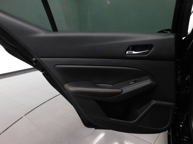 Used 2022 Nissan Altima 2.5 SR w/ Midnight Edition Package image 16