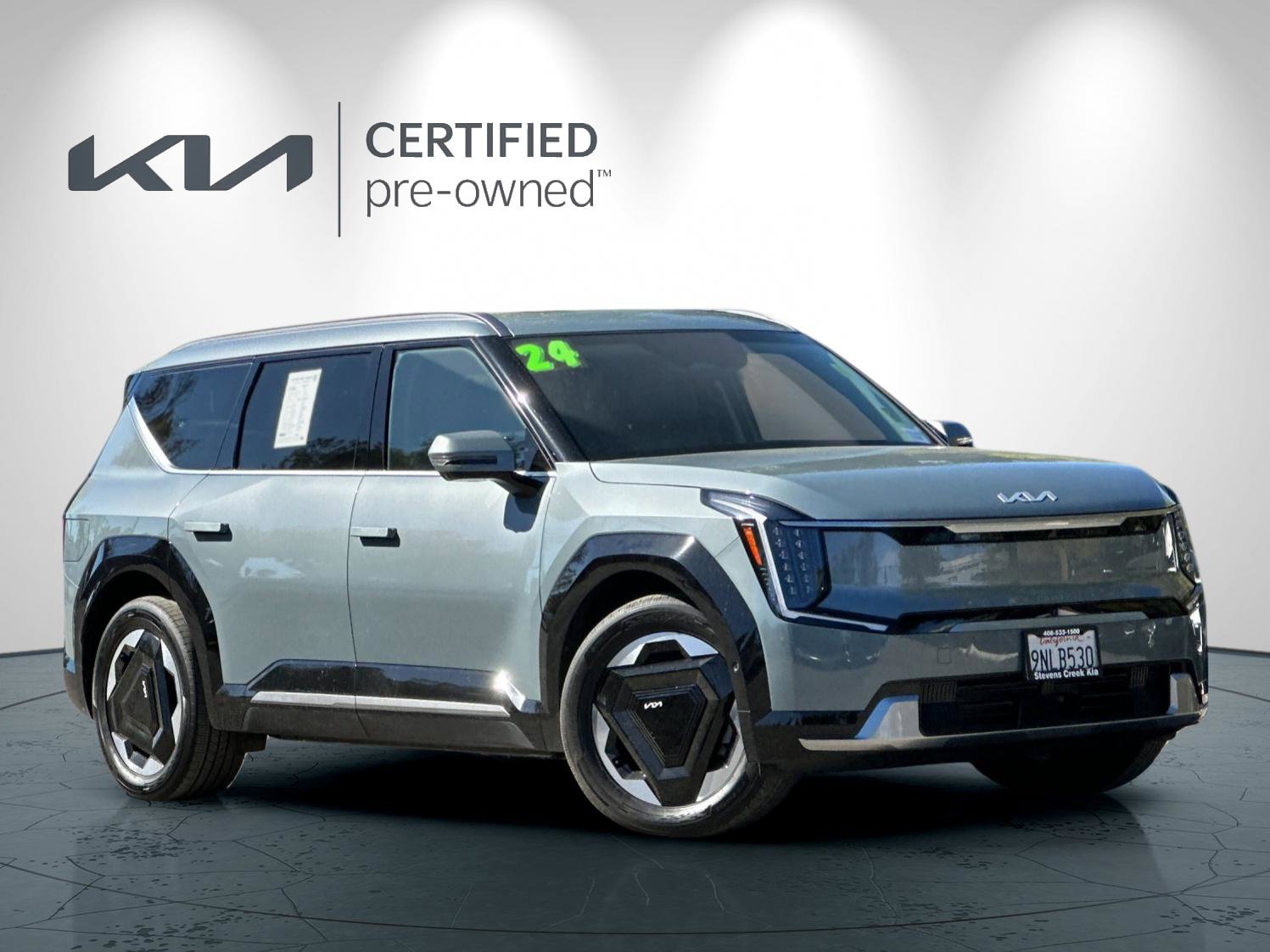 Certified 2024 Kia EV9 Land AWD/4WD image 2