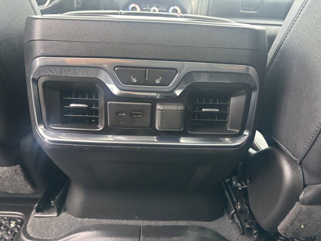 Used 2021 GMC Sierra 3500 AT4 w/ AT4 Premium Plus Package image 16