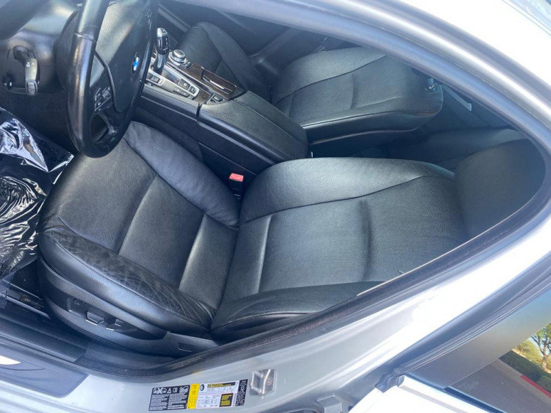 Used 2012 BMW 528i xDrive Sedan image 9