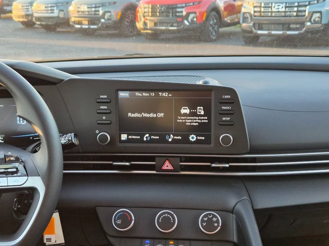 New 2026 Hyundai Elantra SE image 9