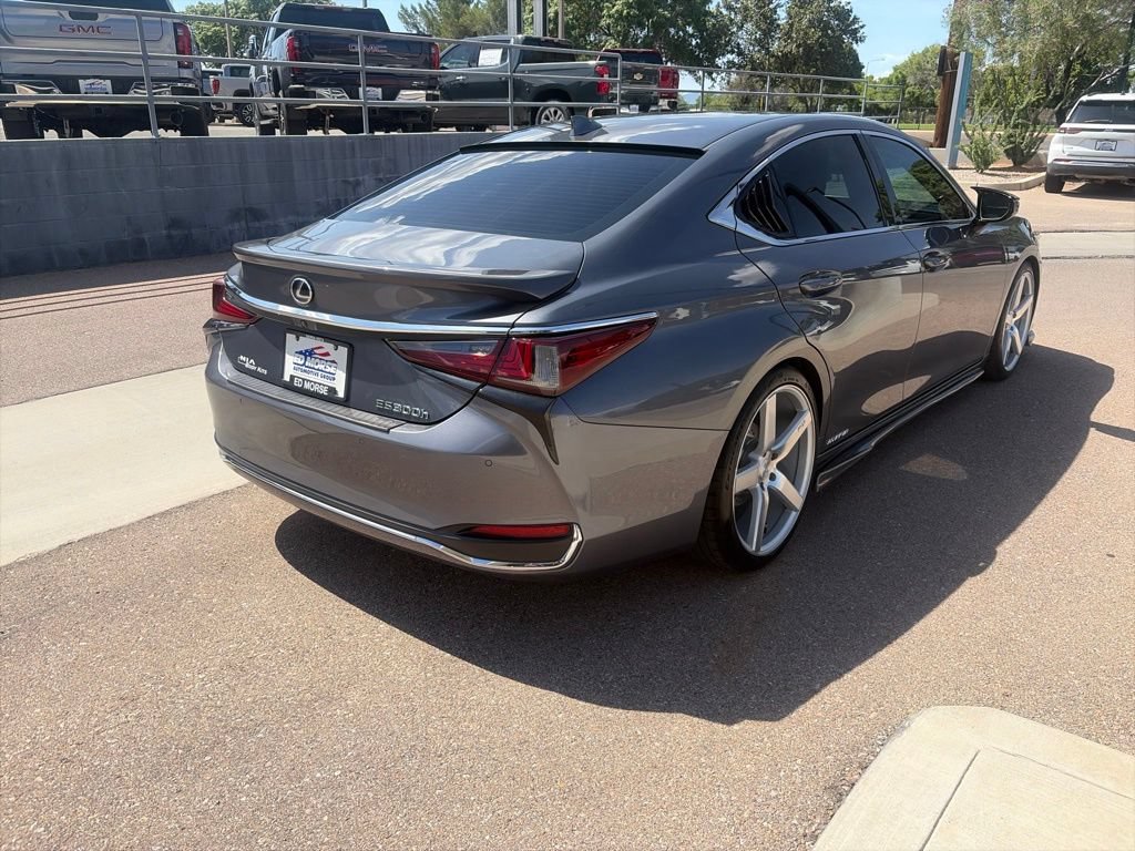 Used 2019 Lexus ES 300h w/ Premium Package FWD image 5