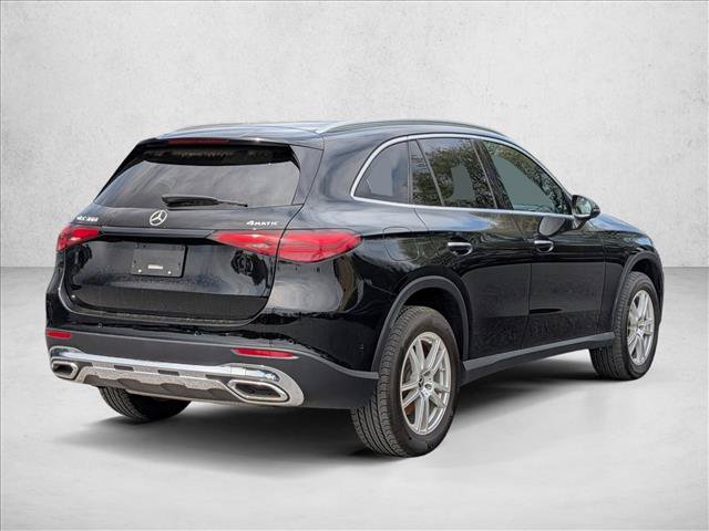 Used 2023 Mercedes-Benz GLC 300 4MATIC image 5
