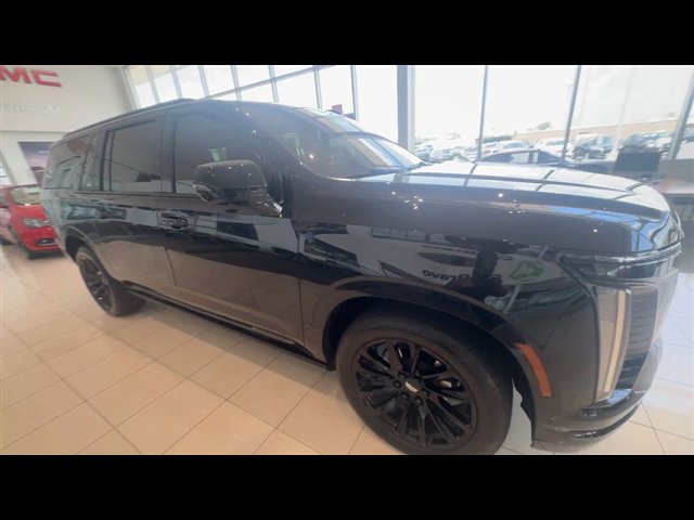 Used 2025 Cadillac Escalade ESV Sport w/ Touring Package AWD/4WD image 2