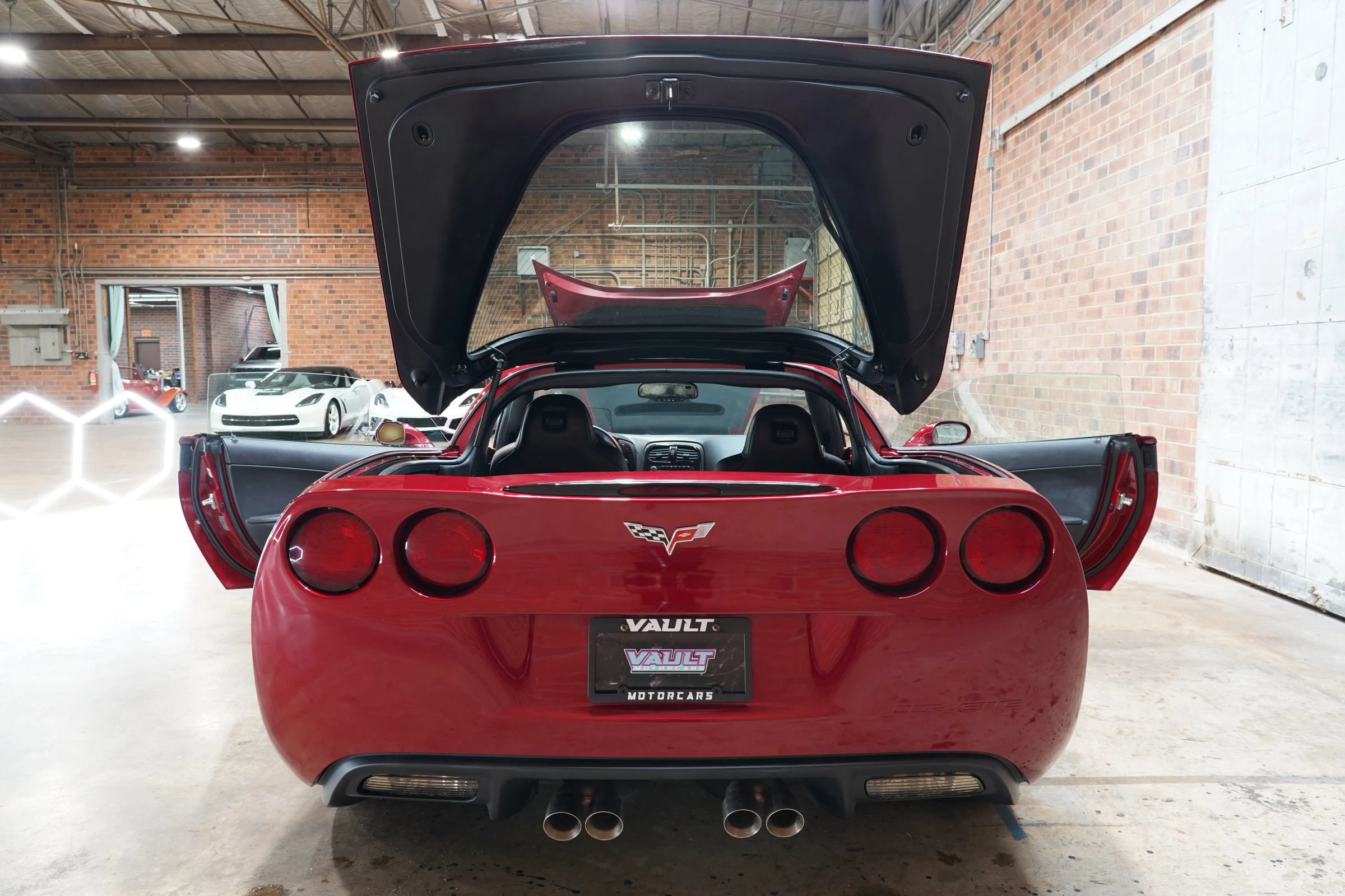 Used 2012 Chevrolet Corvette Coupe w/ Roof Package RWD image 31