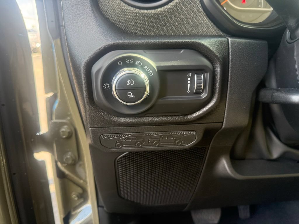 New 2026 Jeep Gladiator Willys AWD/4WD image 17