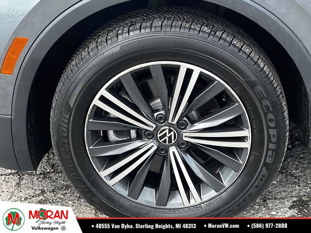 Used 2024 Volkswagen Tiguan Wolfsburg Edition FWD image 8