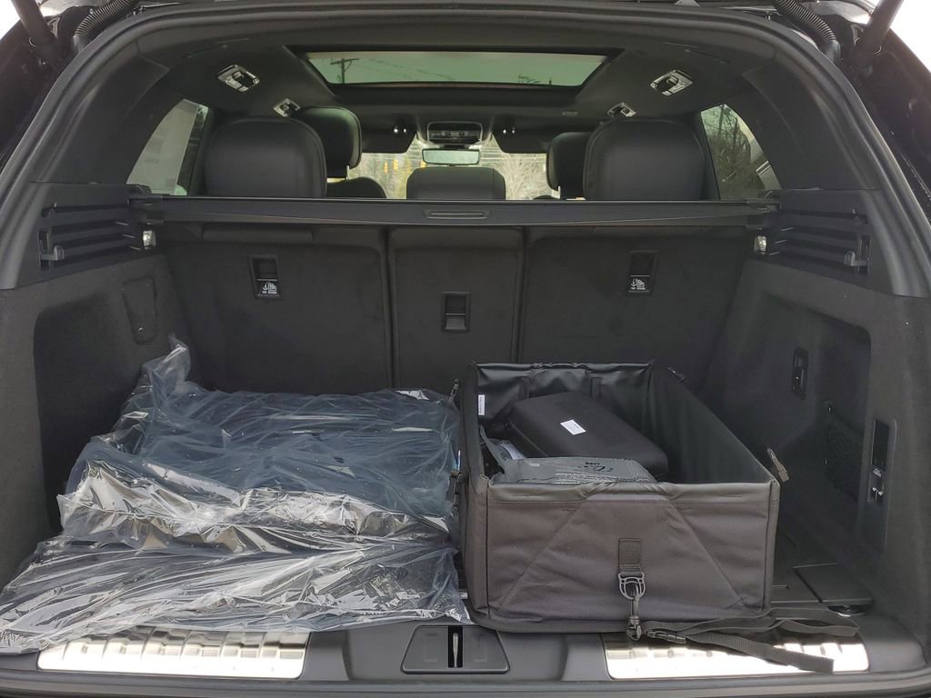 New 2026 Land Rover Range Rover Sport Dynamic SE AWD/4WD image 7