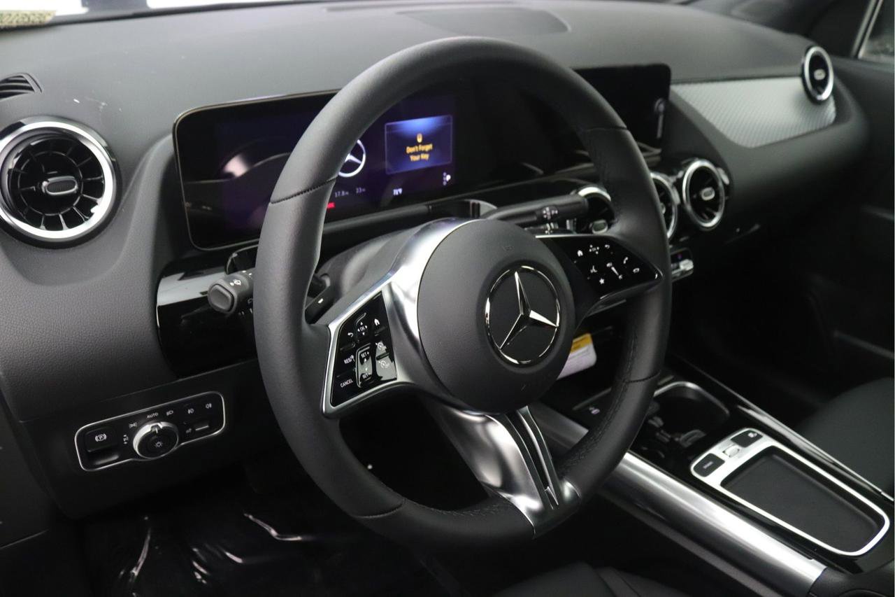 New 2026 Mercedes-Benz GLA 250 4MATIC image 4