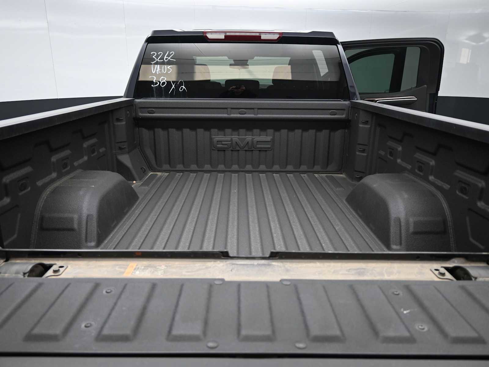 New 2025 GMC Sierra 1500 Elevation w/ LPO, Elevation Black Package image 13