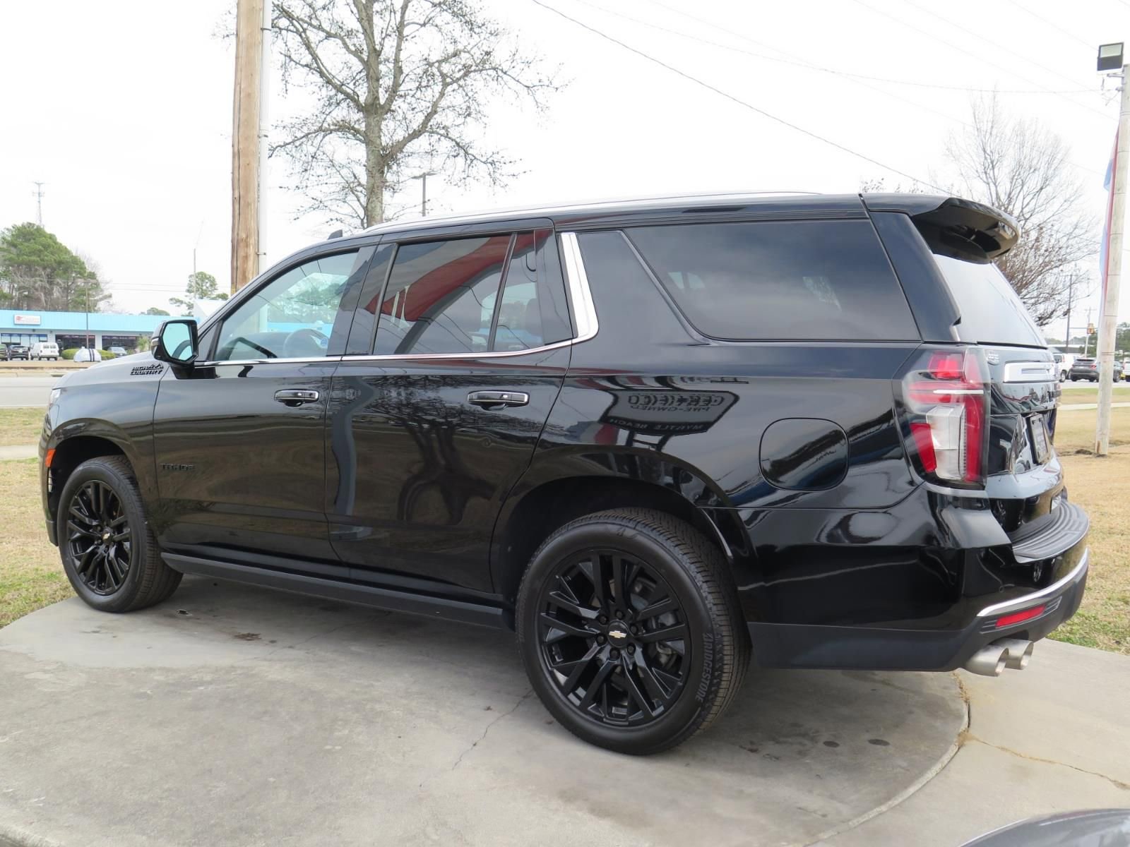 Used 2023 Chevrolet Tahoe High Country image 5