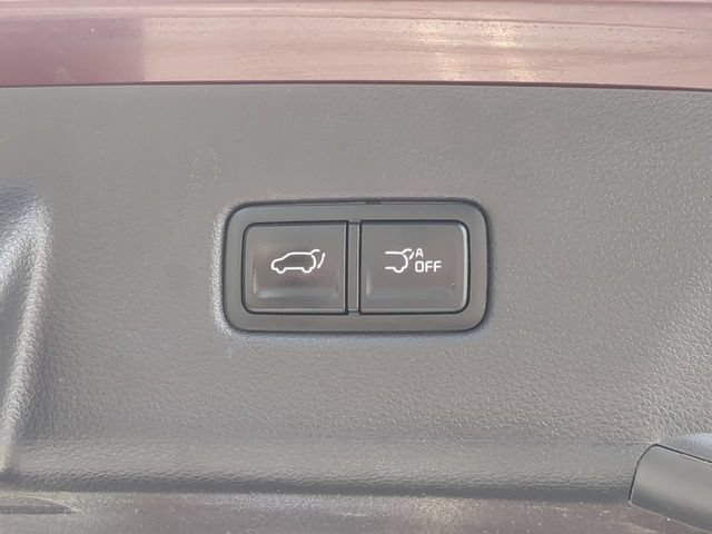 Used 2024 Kia Carnival EX FWD image 15