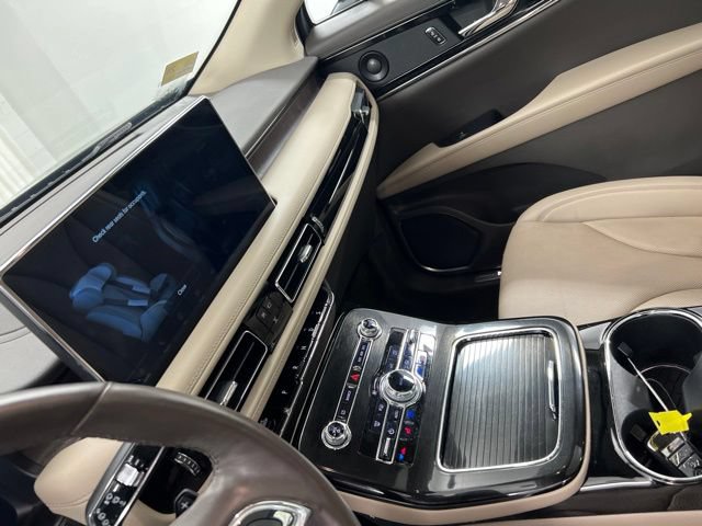 Certified 2023 Lincoln Nautilus Reserve w/ Equipment Group 201A AWD/4WD image 10