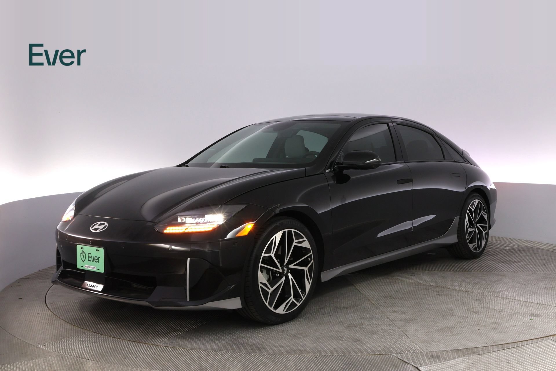 Used 2024 Hyundai Ioniq 6 Limited RWD image 2