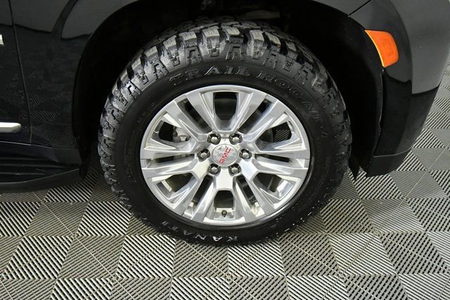 Used 2021 GMC Yukon XL Denali image 17