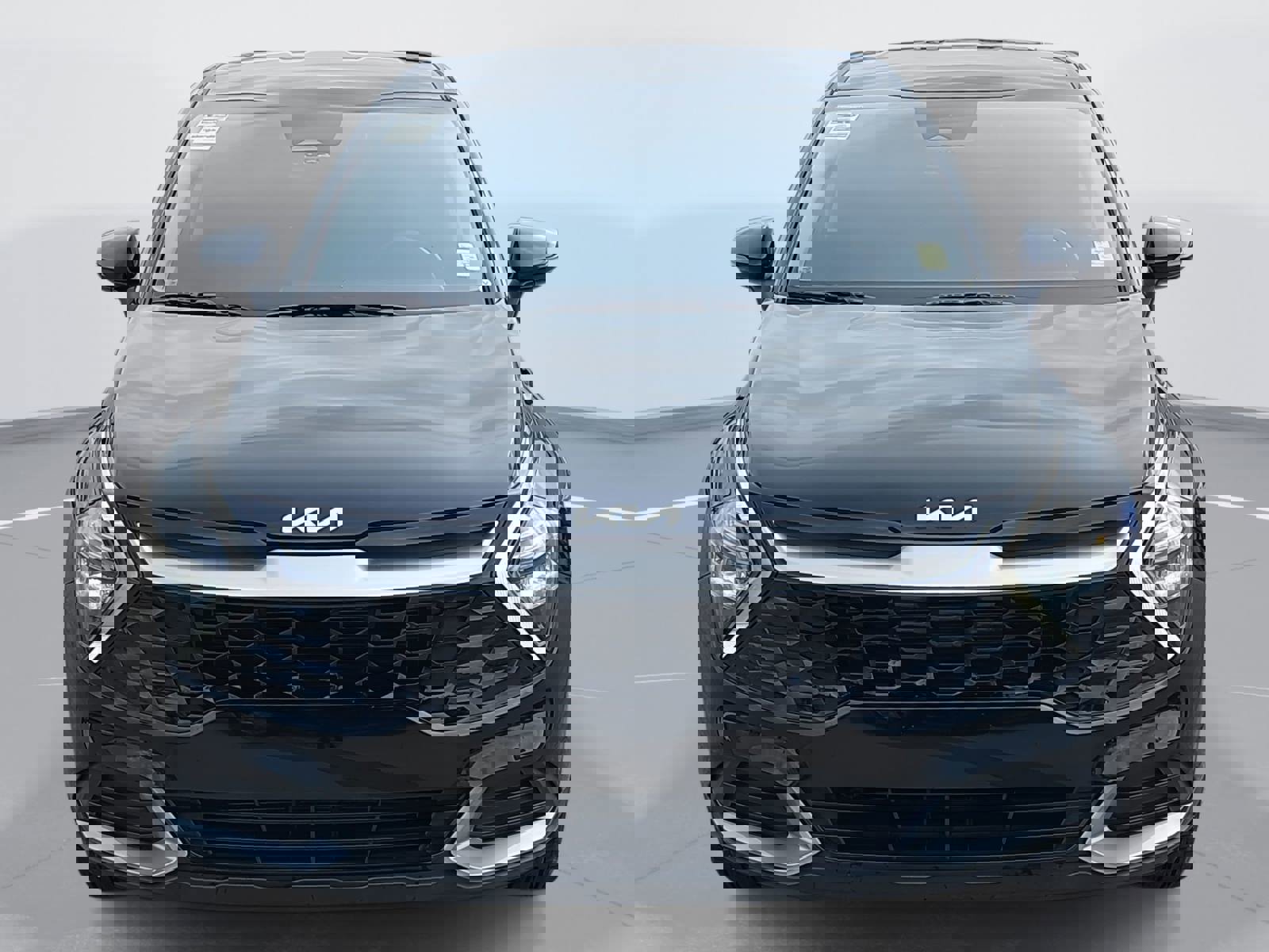 Used 2023 Kia Sportage EX image 2