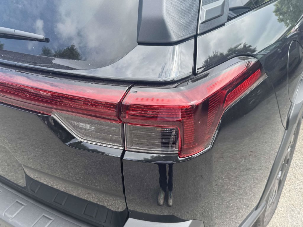 Used 2026 Subaru Outback Limited AWD/4WD image 10