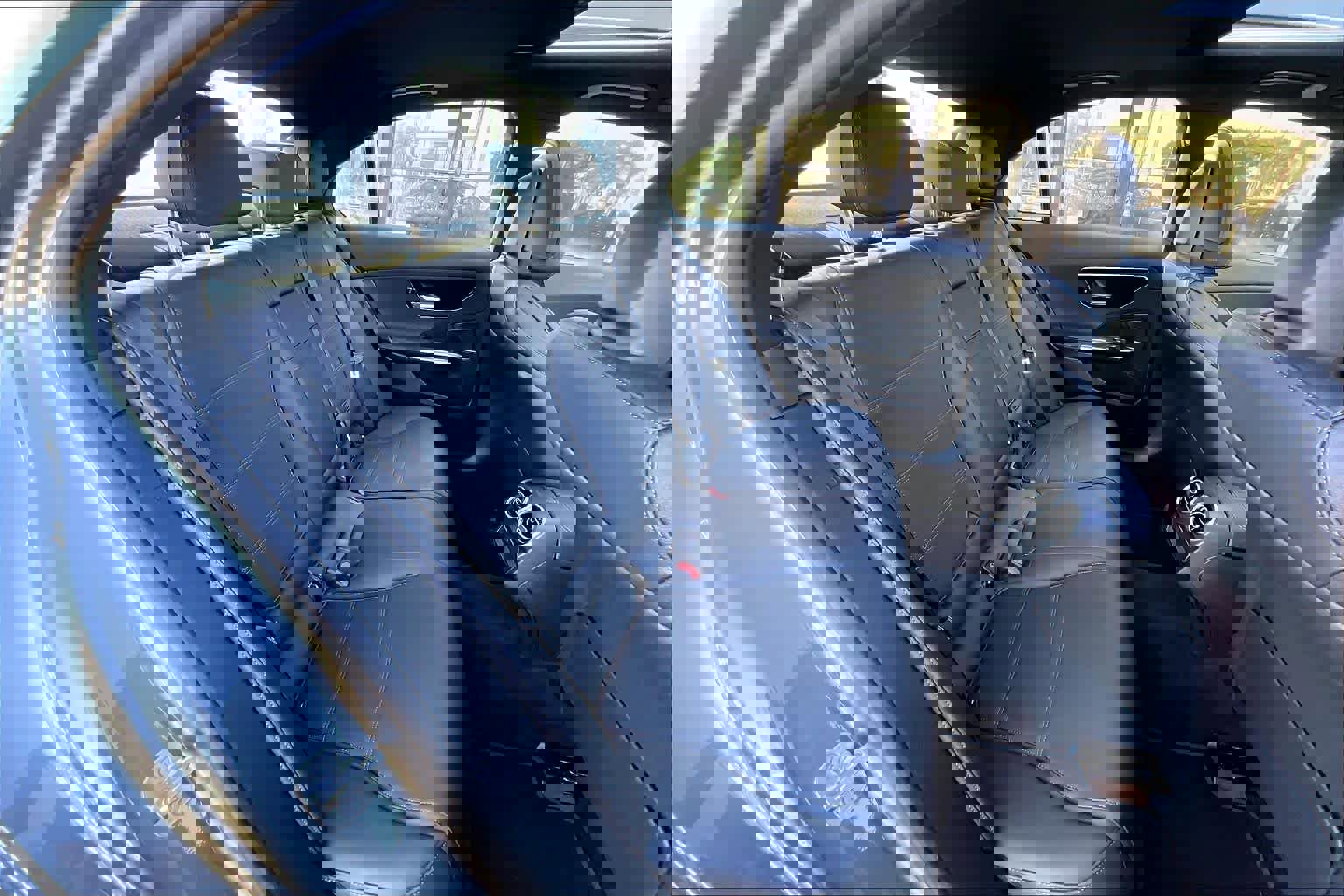 Used 2025 Mercedes-Benz C 300 Sedan image 19