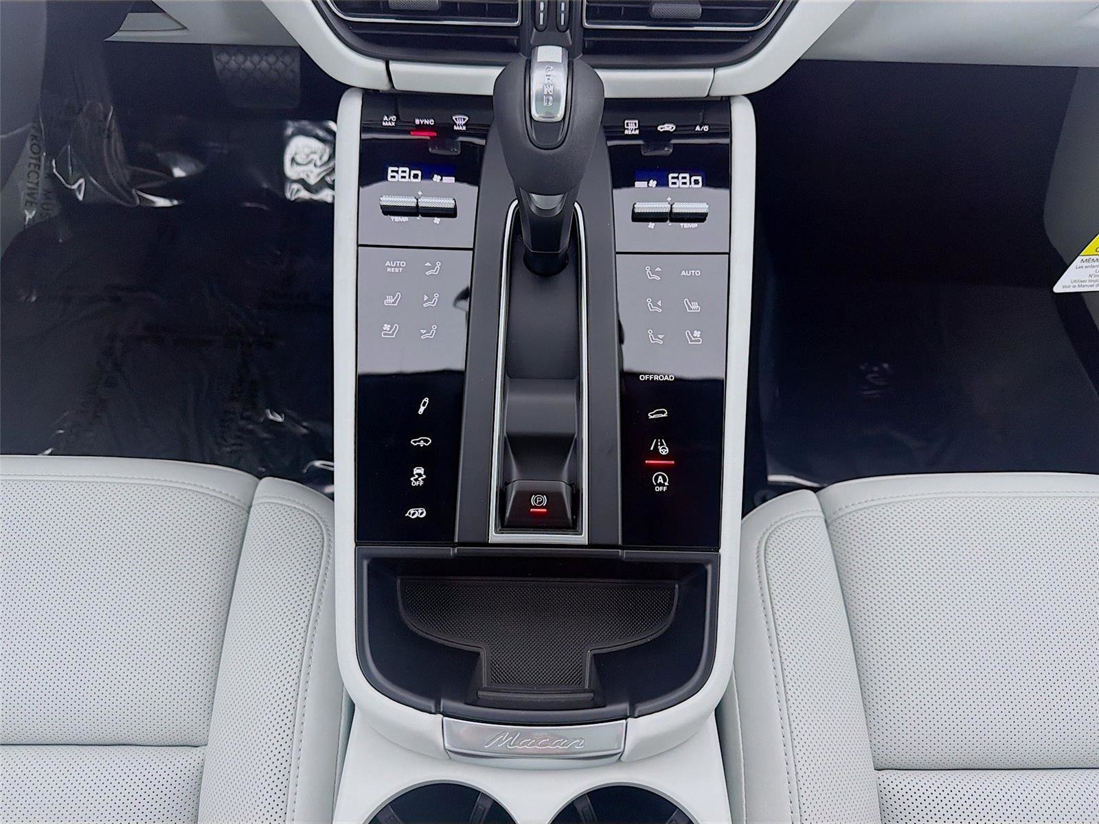 New 2026 Porsche Macan GTS image 20