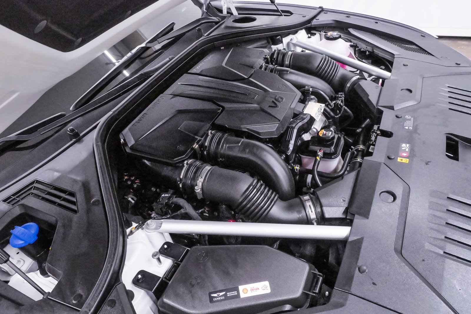 Certified 2025 Genesis GV70 3.5T Sport image 24