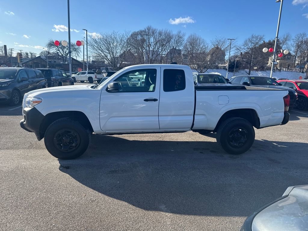 Used 2020 Toyota Tacoma SR image 4