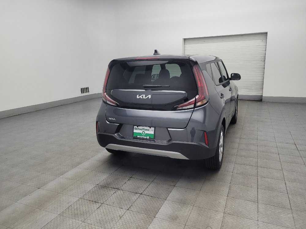 Used 2025 Kia Soul LX w/ LX Technology Package image 9