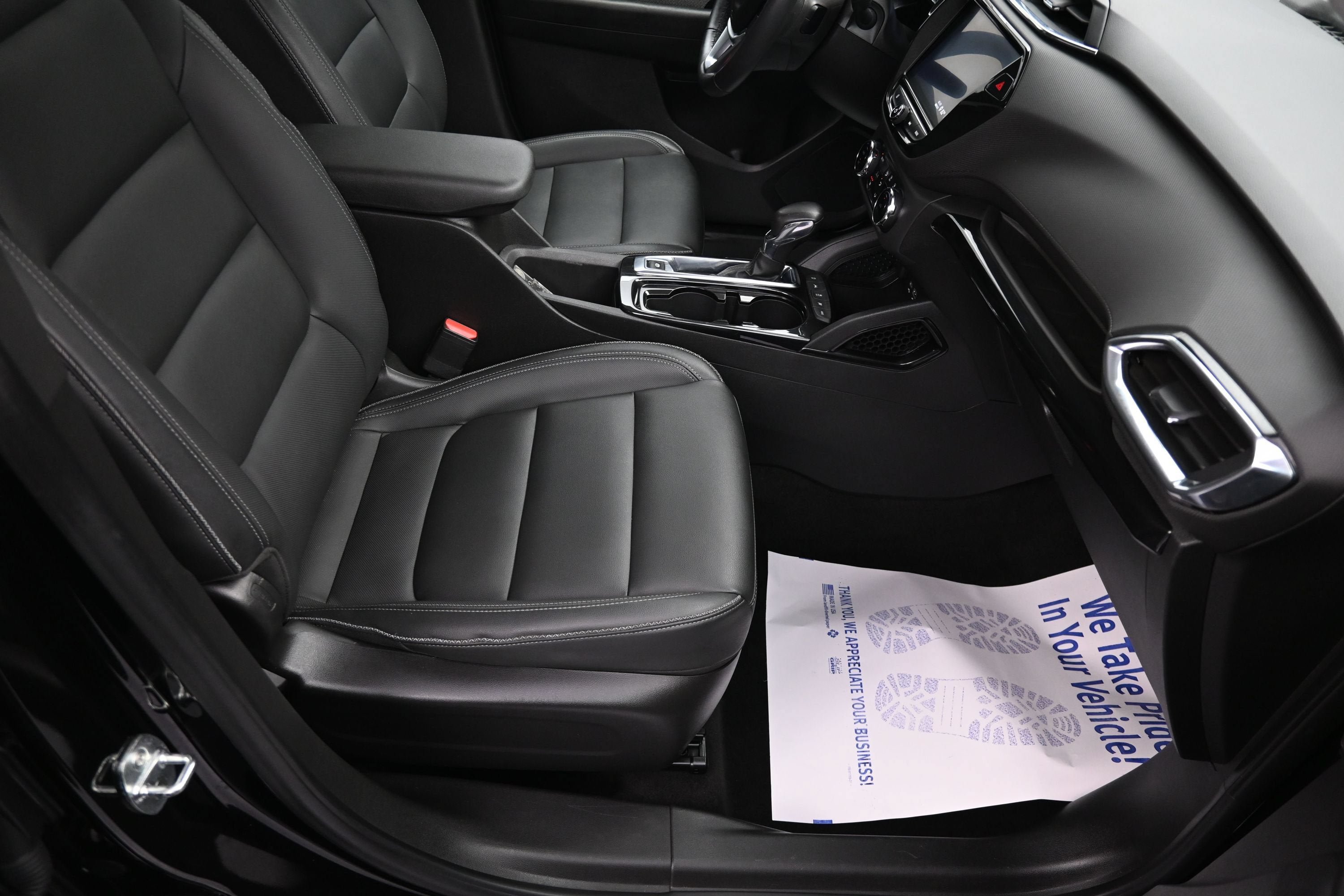 Used 2021 Chevrolet TrailBlazer LT w/ Premium Seating Package AWD/4WD image 31
