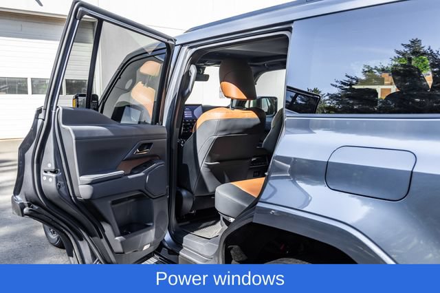 Used 2026 Lexus GX 550 w/ Accessory Package (2T) AWD/4WD image 24