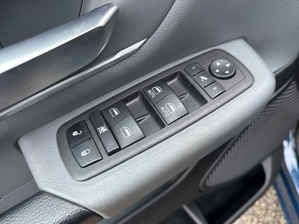 Used 2023 RAM 1500 Big Horn image 13