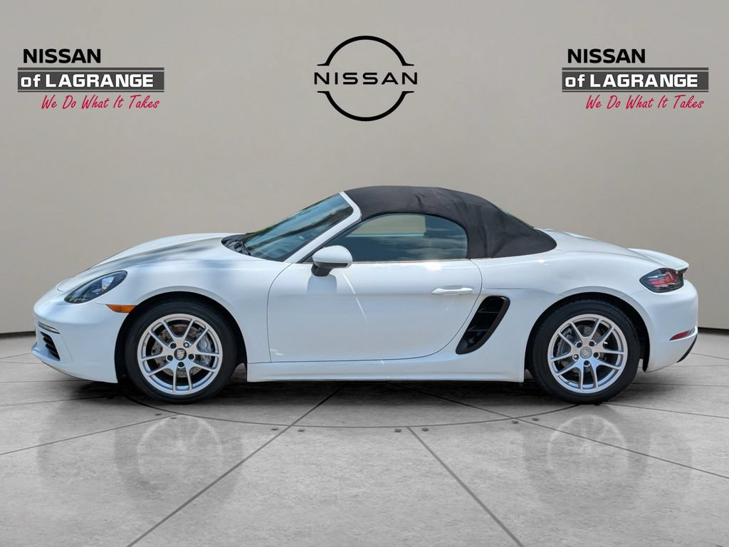 Used 2018 Porsche 718 Boxster RWD image 8