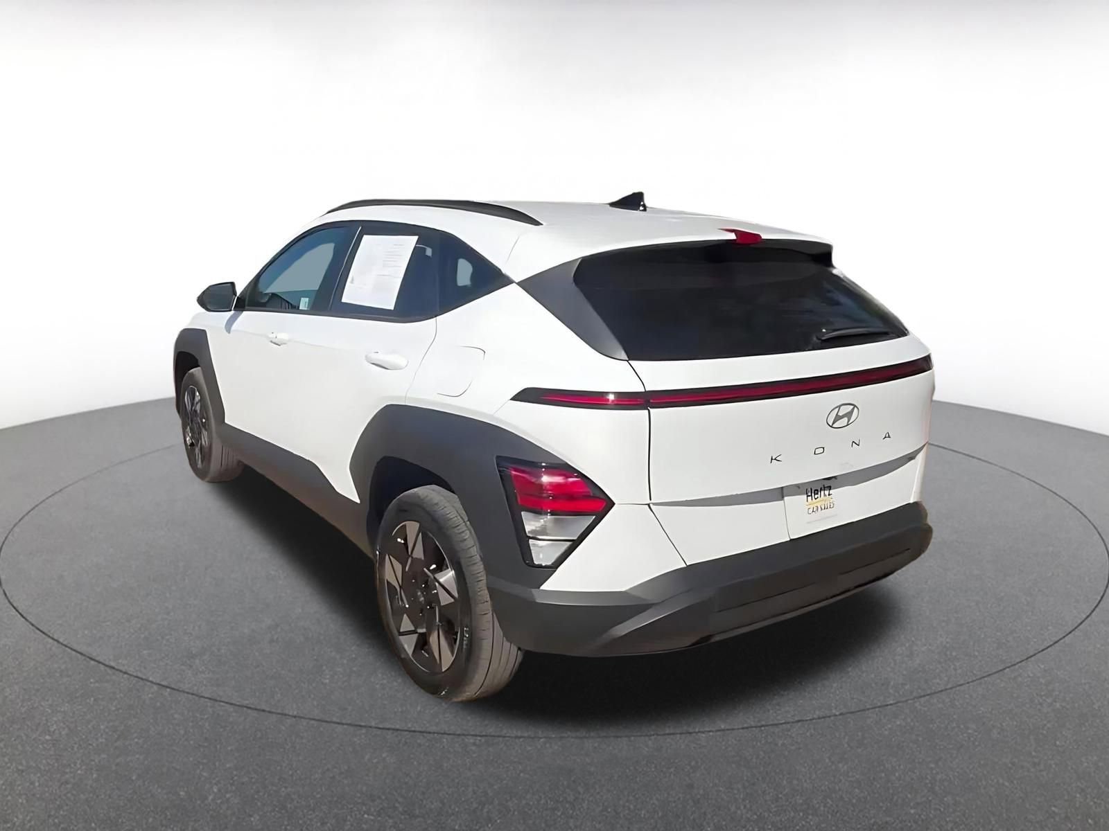 Used 2025 Hyundai Kona SEL image 11