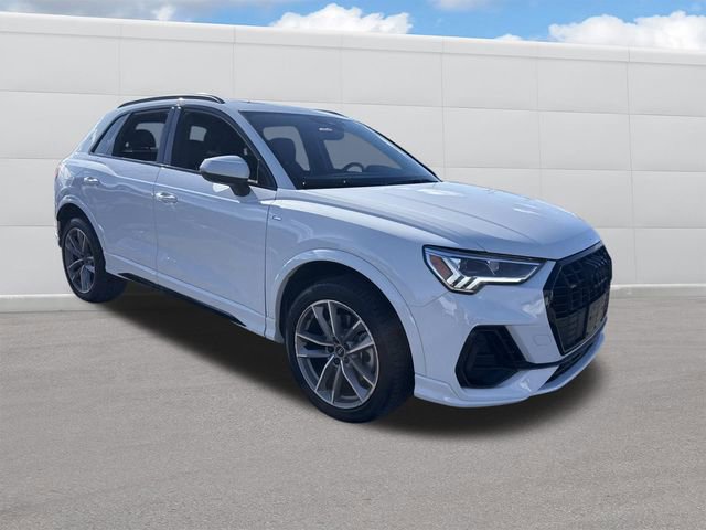 Used 2024 Audi Q3 2.0T Premium Plus image 13