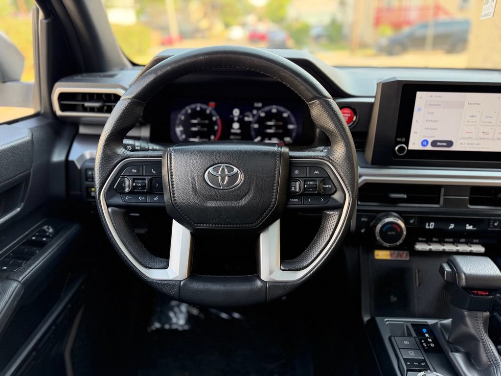 Used 2025 Toyota 4Runner TRD Off-Road AWD/4WD image 35