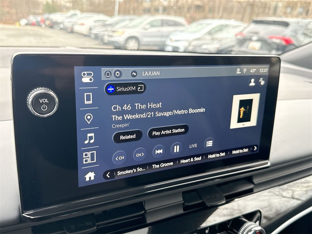 Used 2025 Honda Prologue Touring image 12