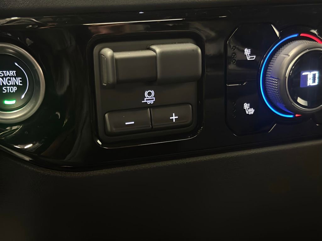 Certified 2025 Chevrolet Silverado 1500 LT image 31