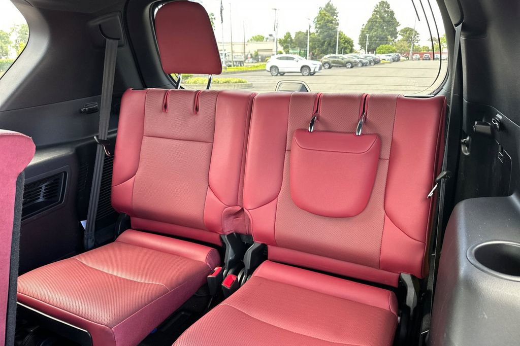 Used 2023 Lexus GX 460 Premium w/ Premium Package AWD/4WD image 17