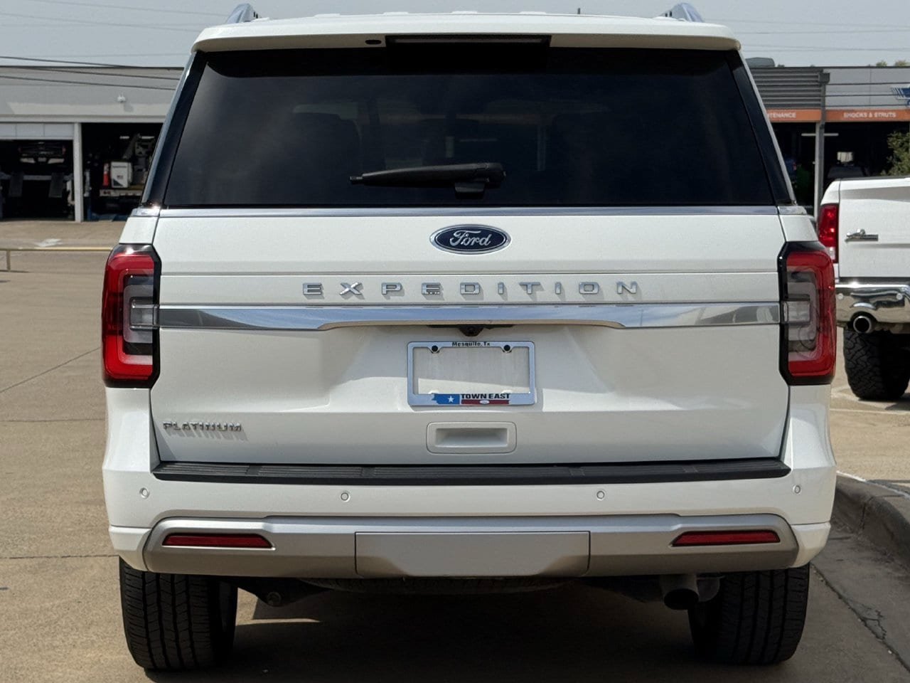 Certified 2023 Ford Expedition Platinum RWD image 6